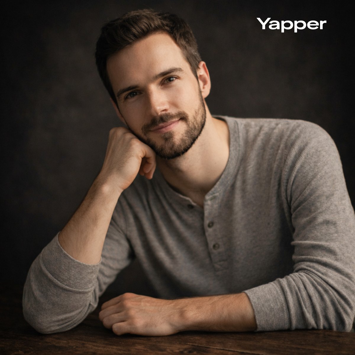 Perfil / Avatar - Retrato de estudio cinematográfico con coincidencia facial precisa